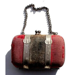 Antique VINTAGE 1900s MINIATURE ART NOUVEAU Accessory DOLL PURSE W/ Chain Handle